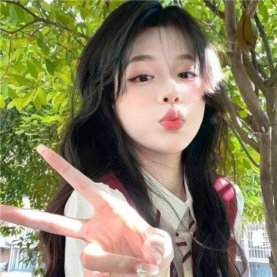 柏婷娜小姐